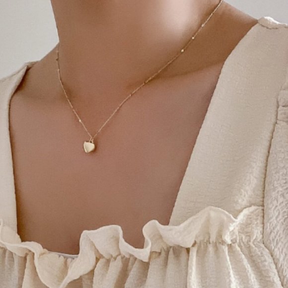 3/25  Heart Pendant Necklace - Picture 2 of 6